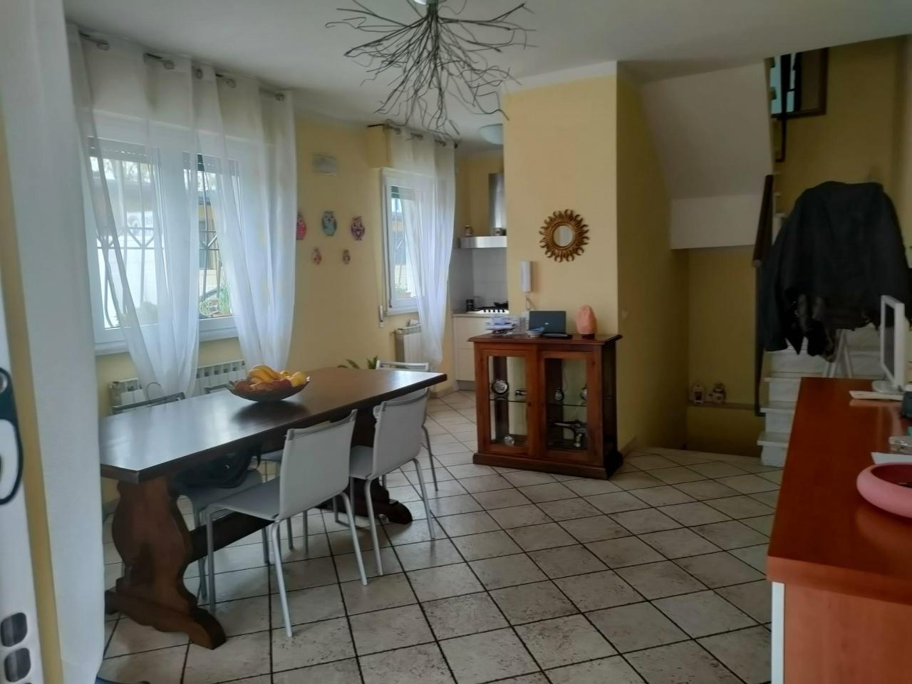 Vendita Esavani, Viareggio foto