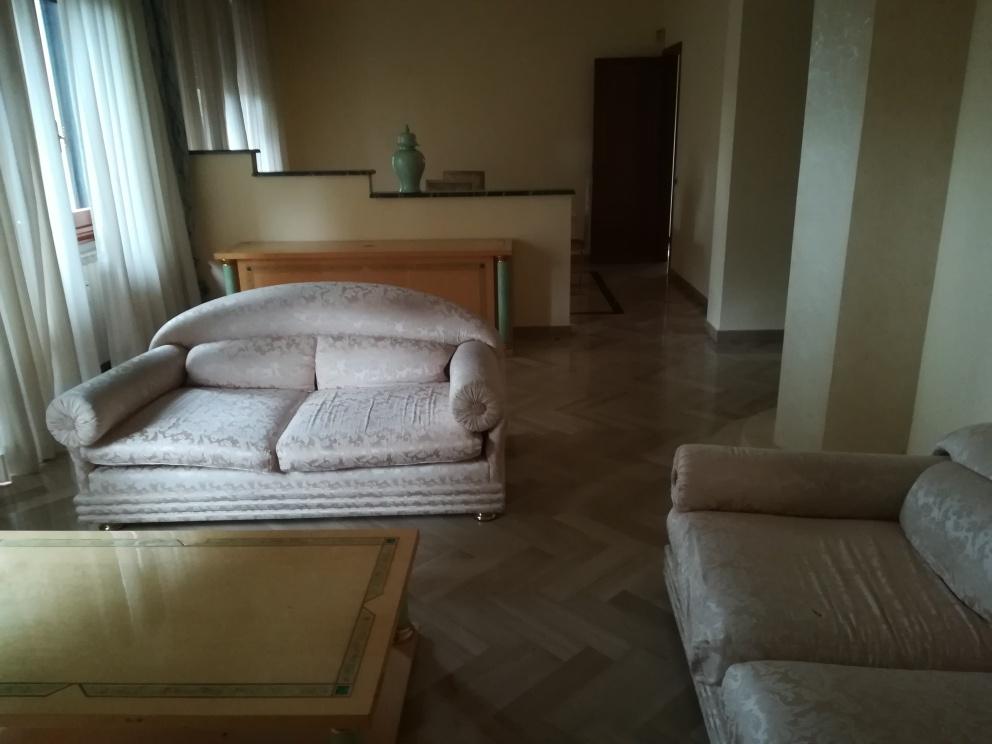 Vendita Pentavani, Prato foto