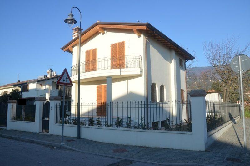 Vendita Esavani, Montignoso foto