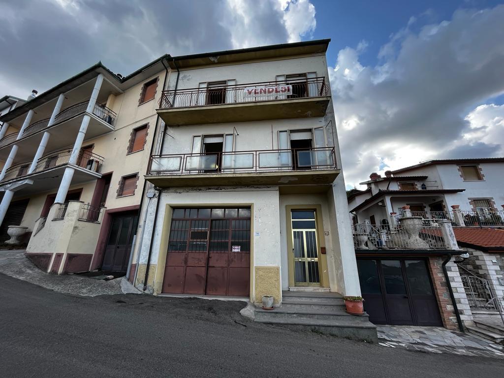 Vendita Esavani, Castell'Azzara foto