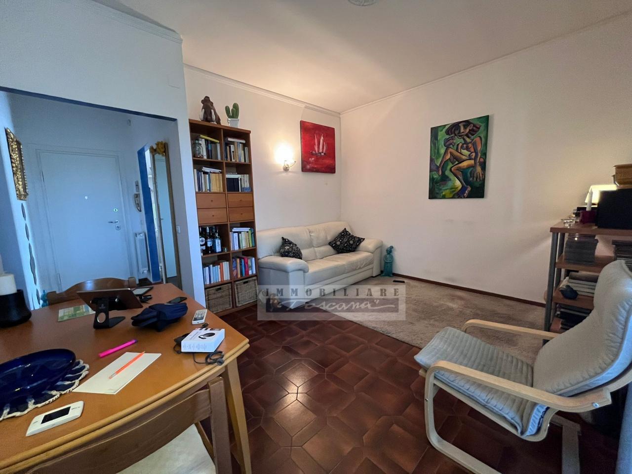 Vendita Trivani, Viareggio foto