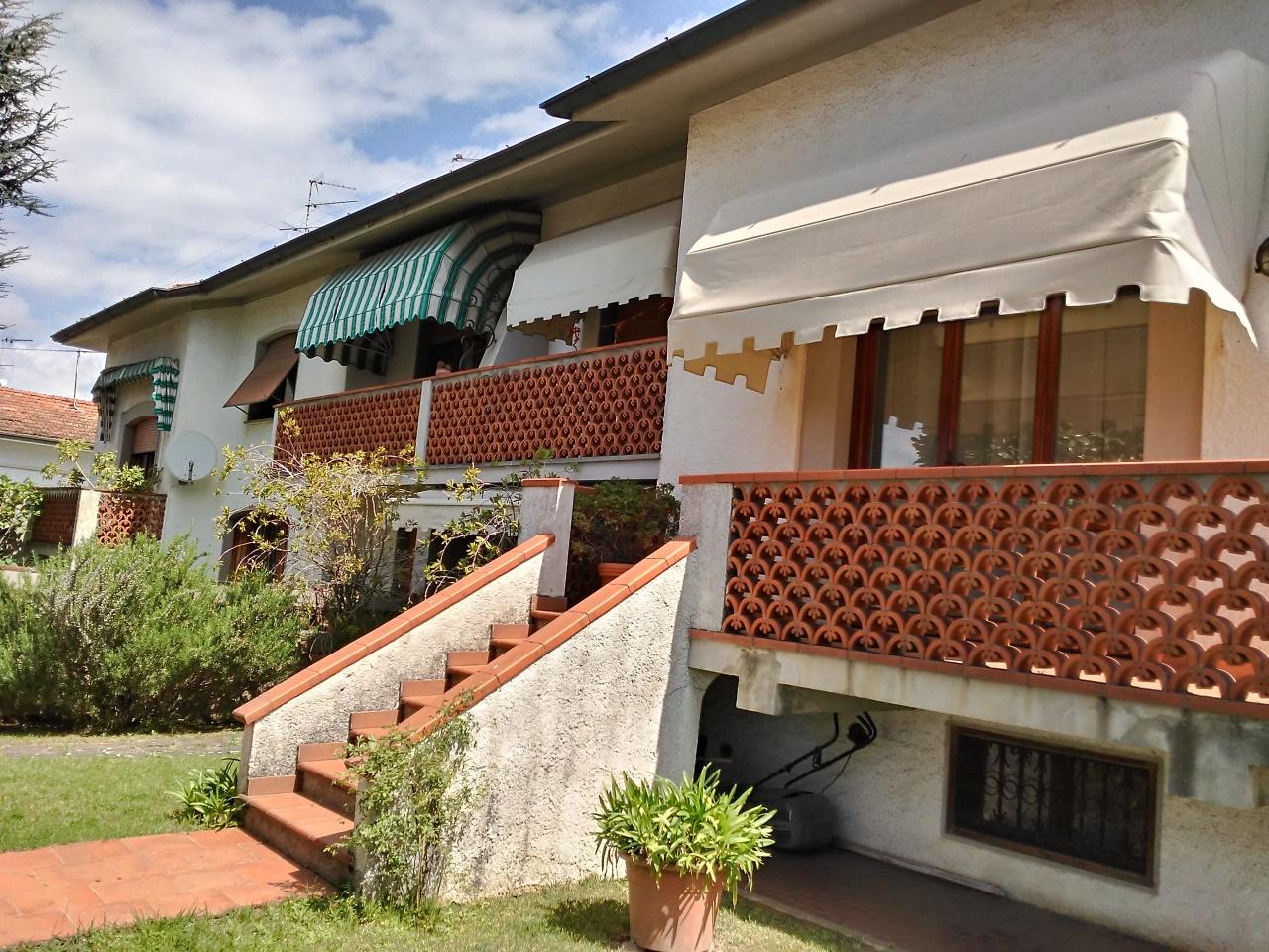 Vendita Multivani, Camaiore foto