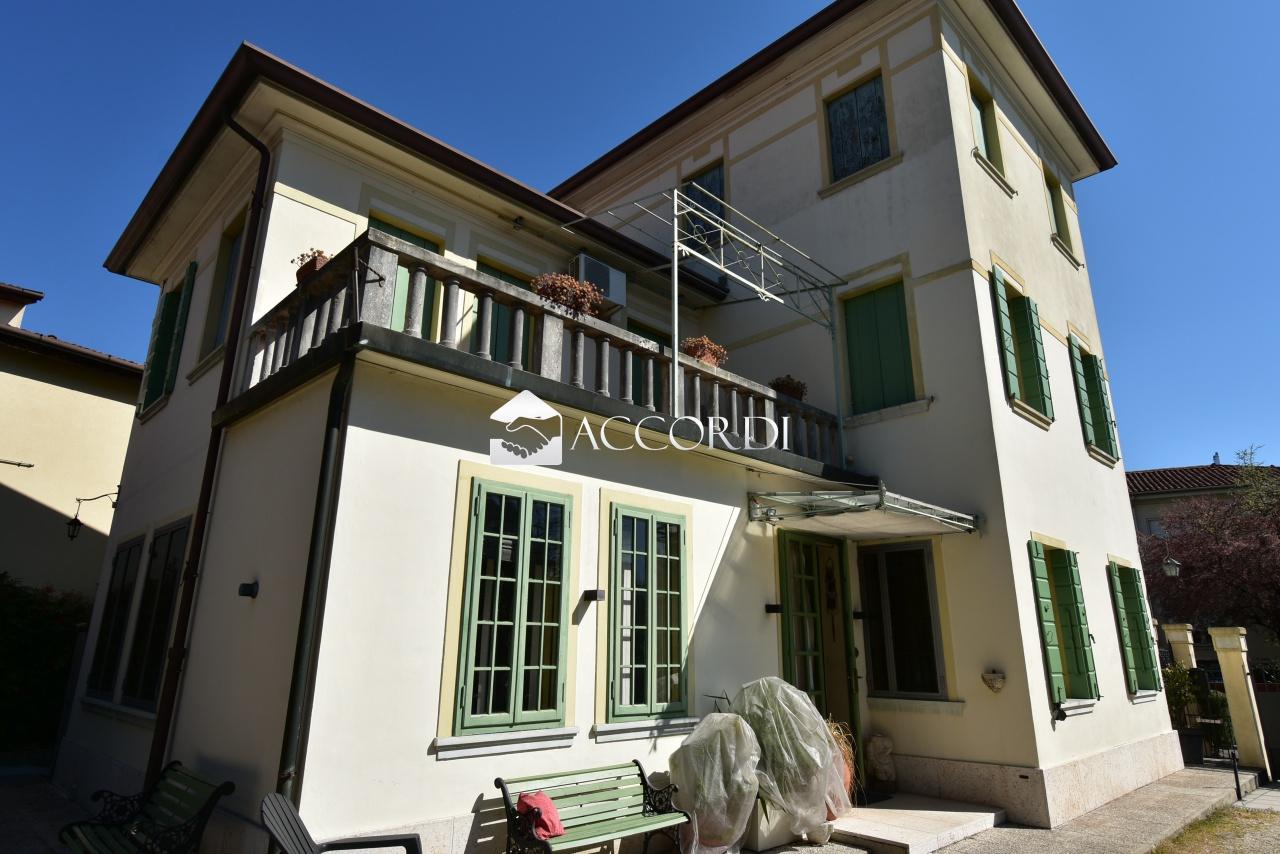Vendita Esavani, Treviso foto