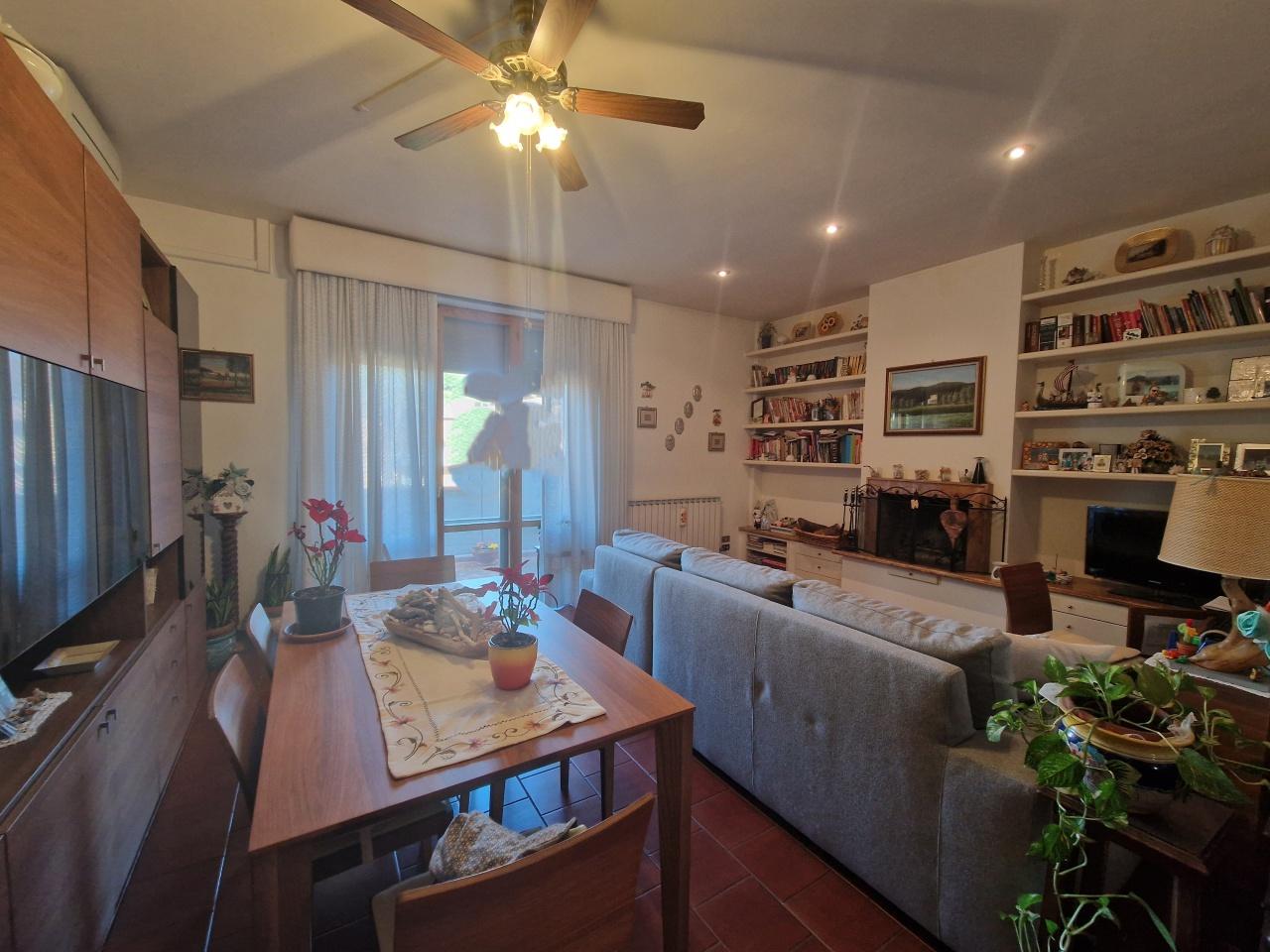 Vendita Quadrivani, Prato foto