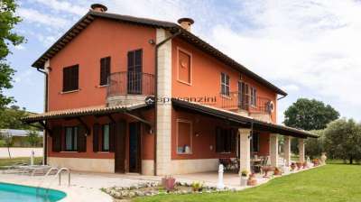 Vendita Quadrivani, Montefelcino Vendita Quadrivani, Montefelcino