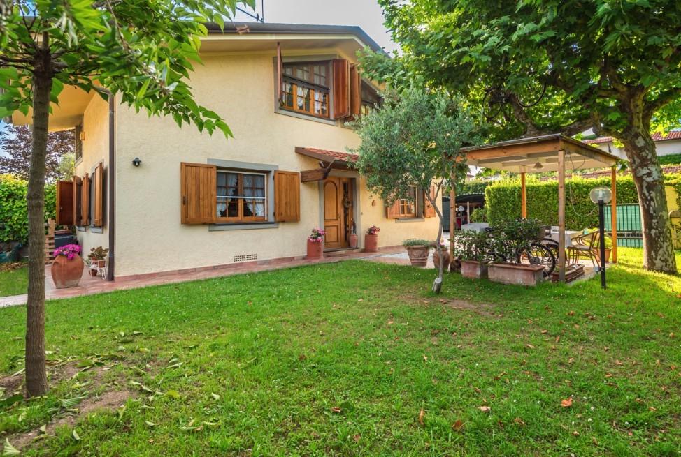 Vendita Villa, Forte dei Marmi foto