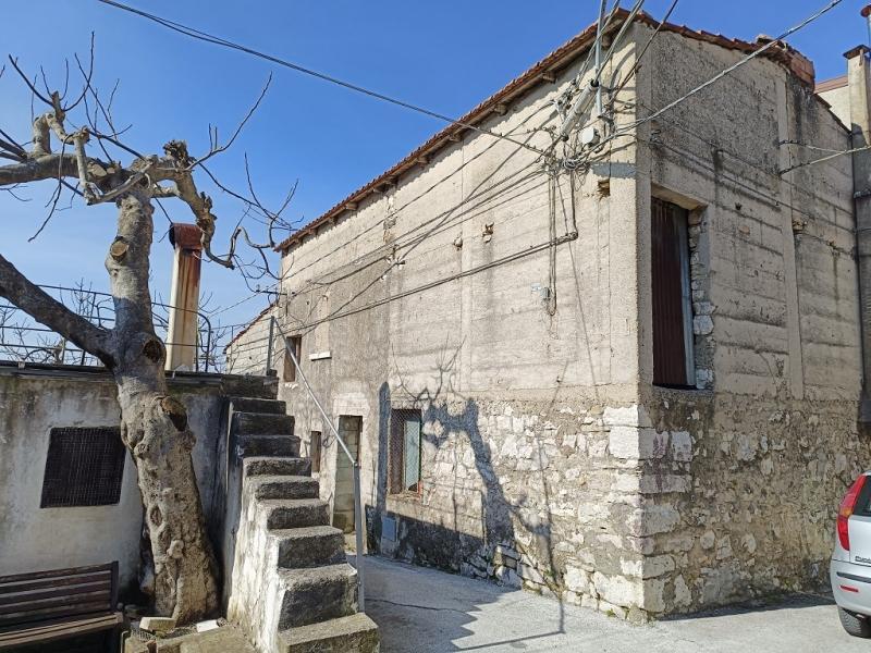 Vendita Casa indipendente, Isernia foto