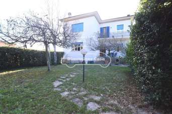 Vendita Villa, Lucca Vendita Villa, Lucca
