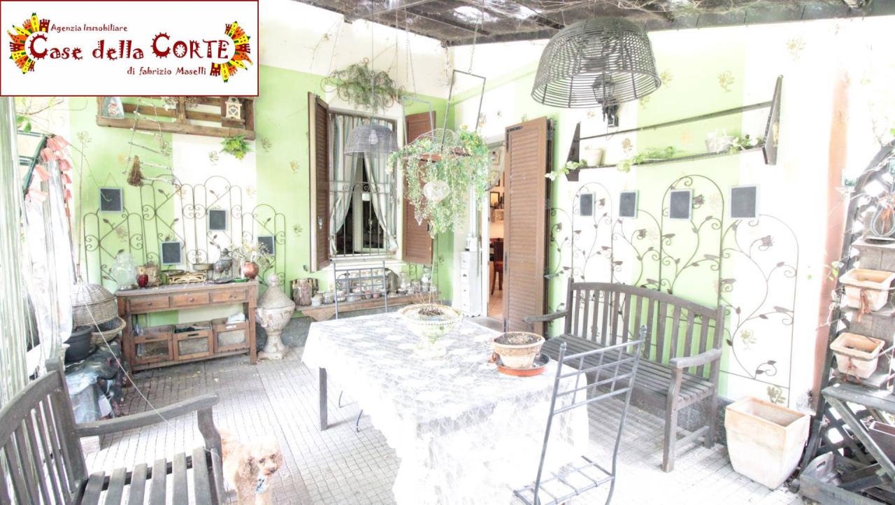 Vendita Villa, Cento foto