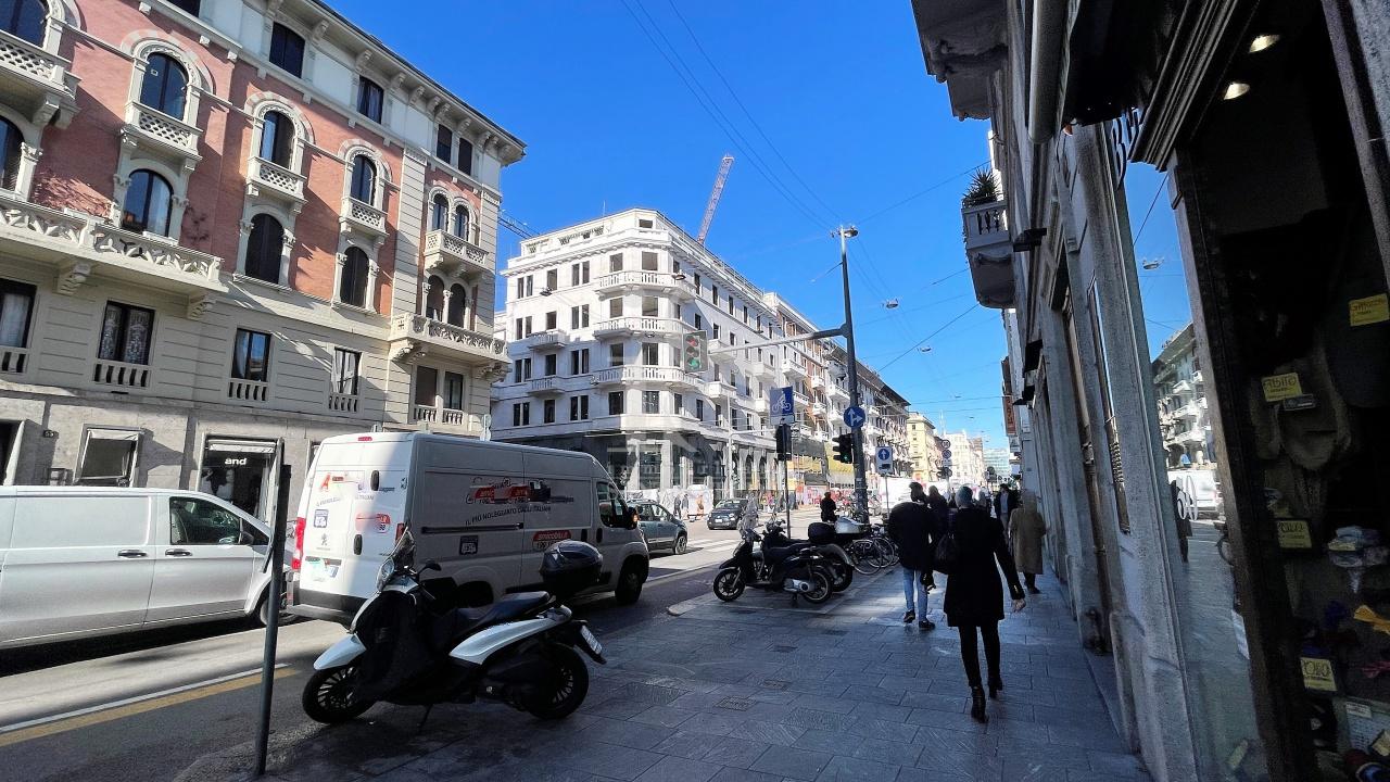 Affitto Negozio, Milano foto
