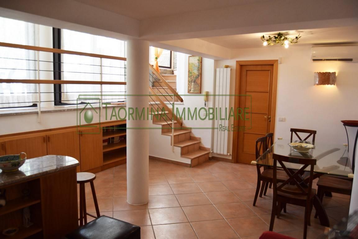 Vendita Casa indipendente, Taormina foto