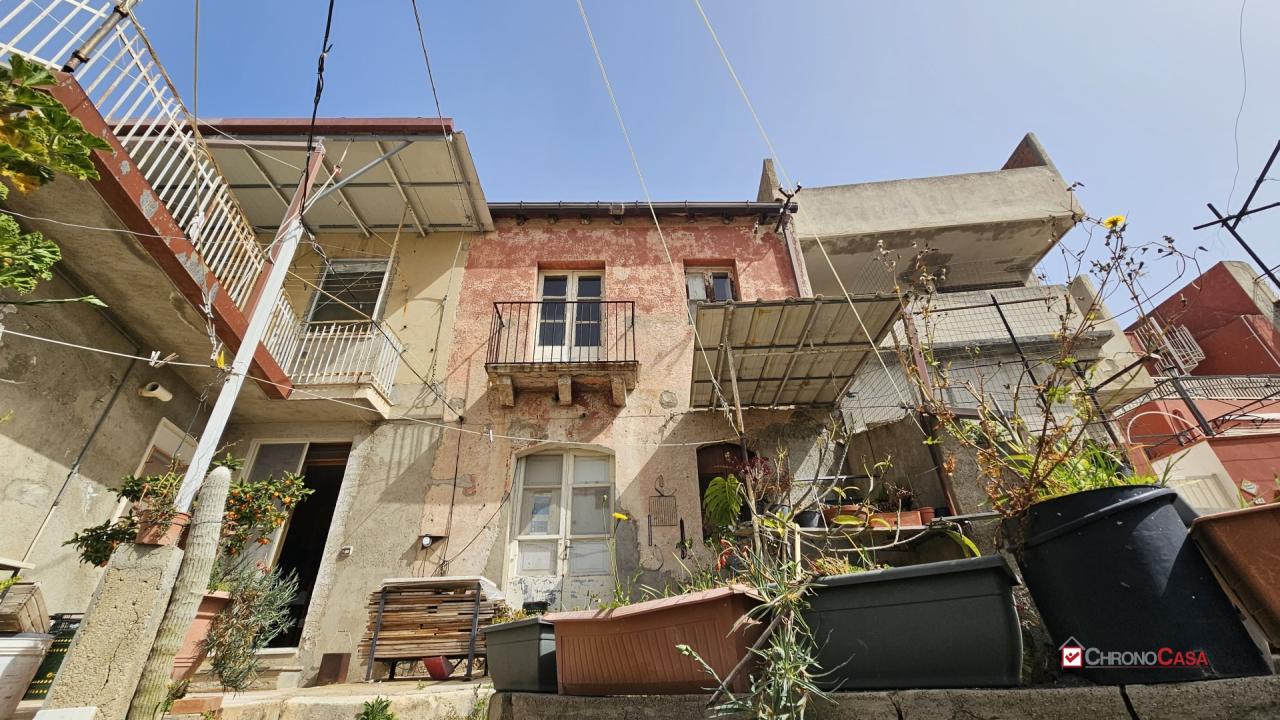 casa indipendente in vendita a Messina in zona Bordonaro