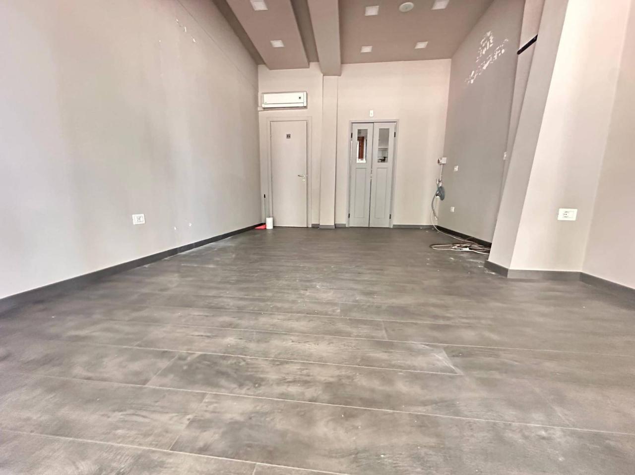 Affitto Negozio, Caserta foto