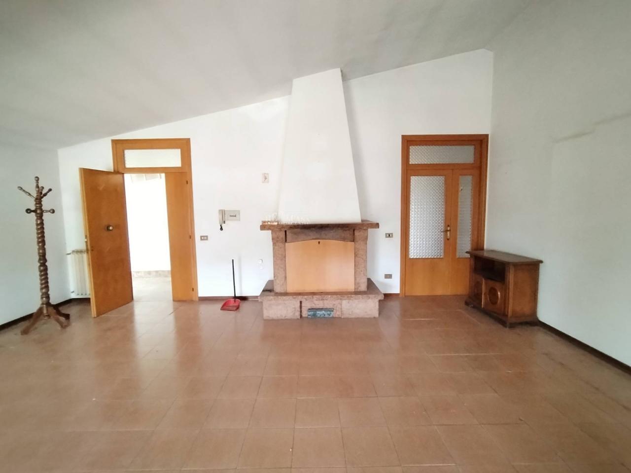 Vendita Appartamento, Colonnella foto