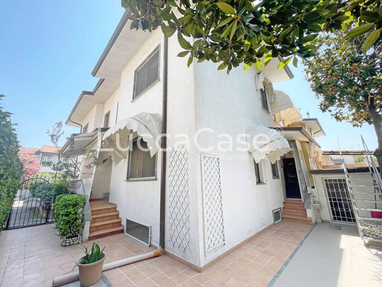 Vendita Villa, Viareggio foto