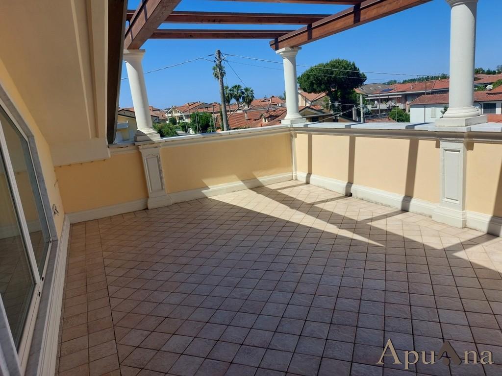 Vendita Appartamento, Massa foto