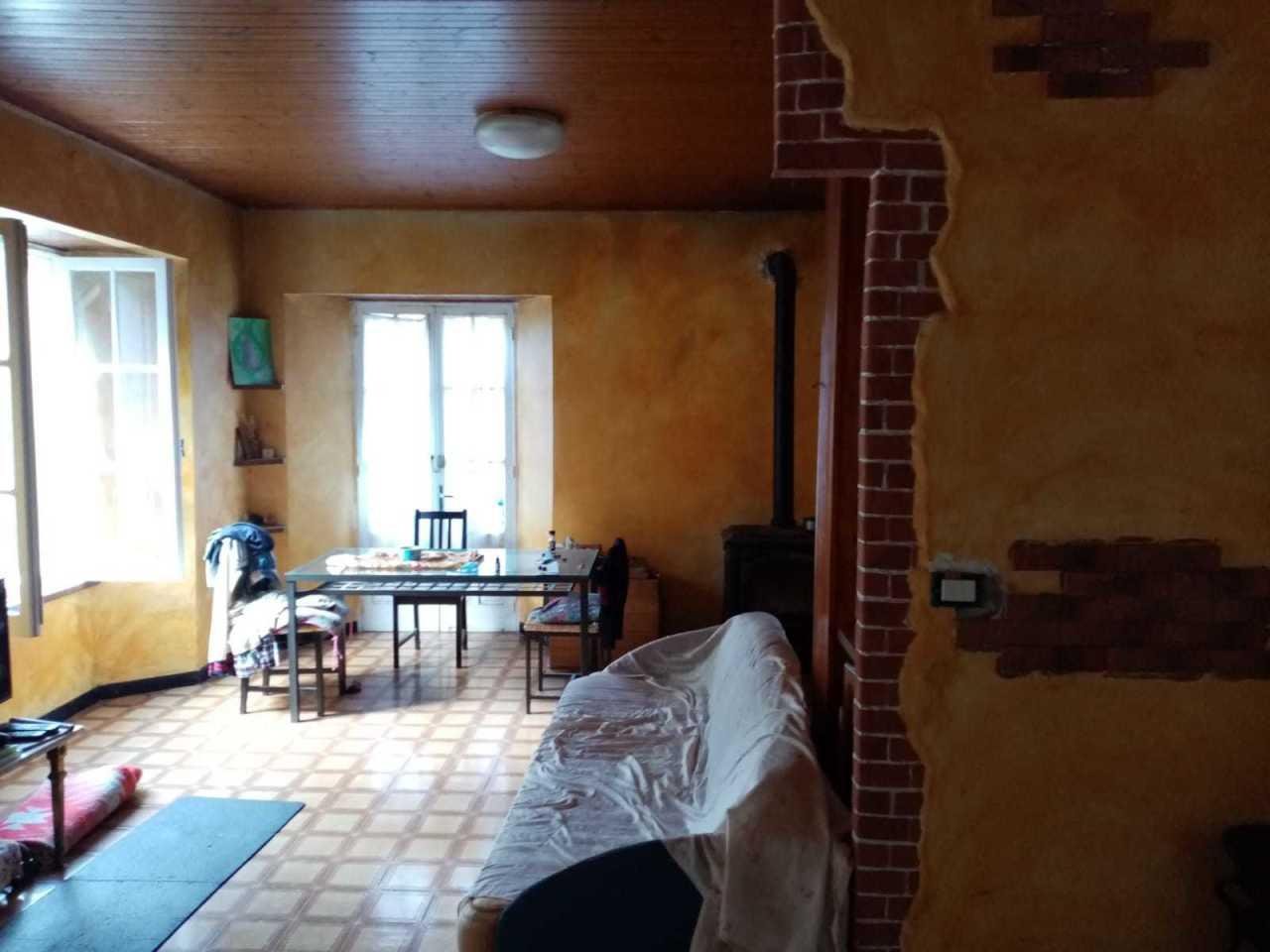 Vendita Esavani, Urbe foto