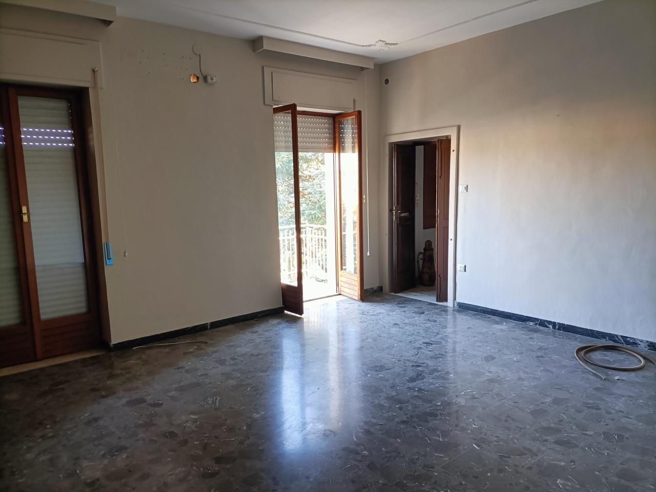 Vendita Eptavani, Lamezia Terme foto