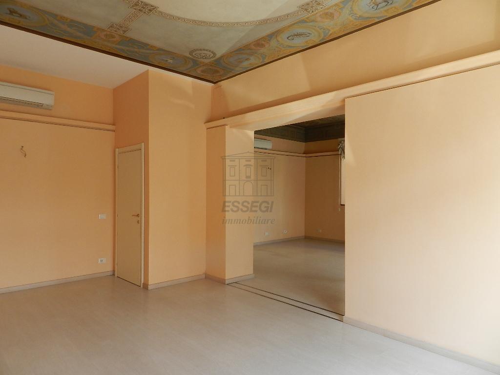 Vendita Trivani, Lucca foto
