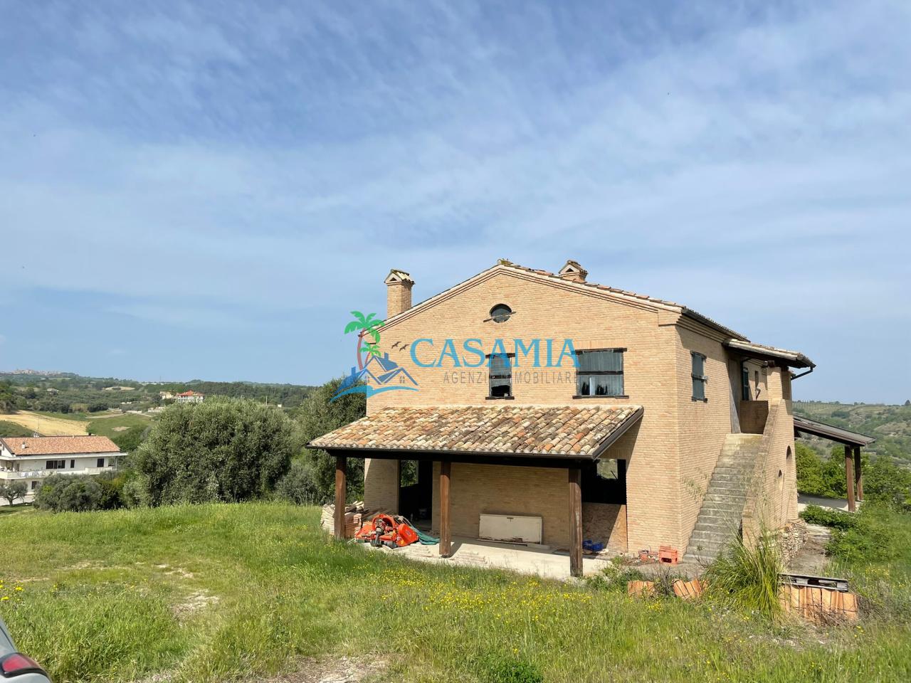 Vendita Eptavani, Cupra Marittima foto