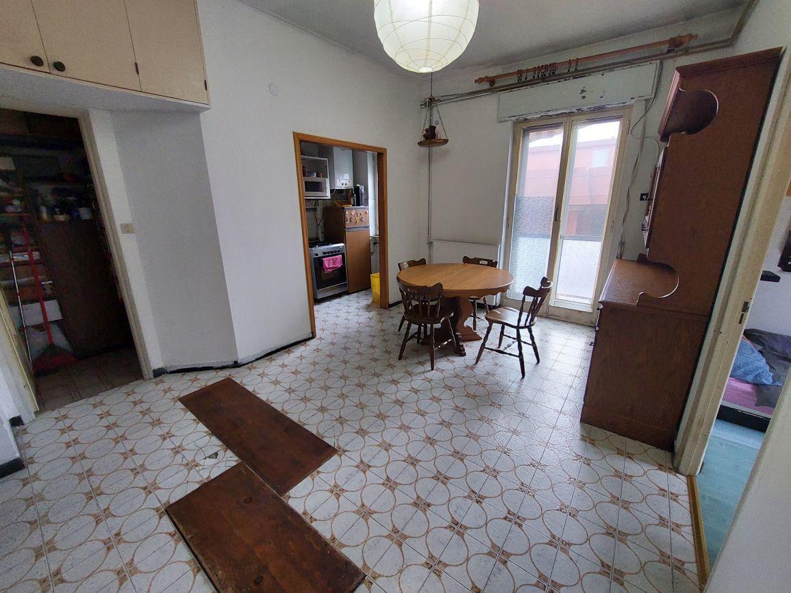 Vendita Pentavani, Genova foto