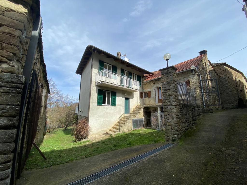 Vendita Multivani, Pezzolo Valle Uzzone foto