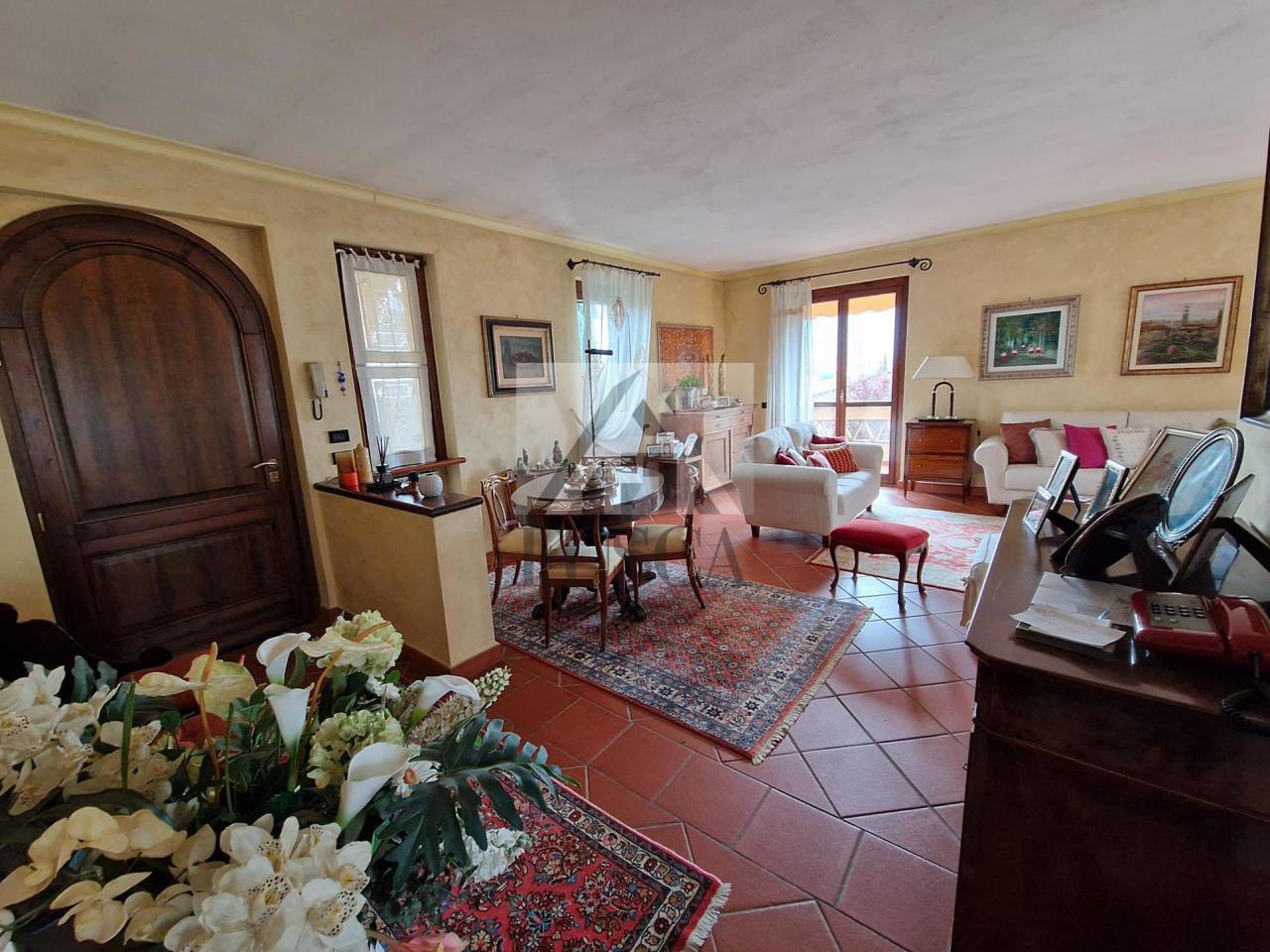 Vendita Multivani, Lucca foto