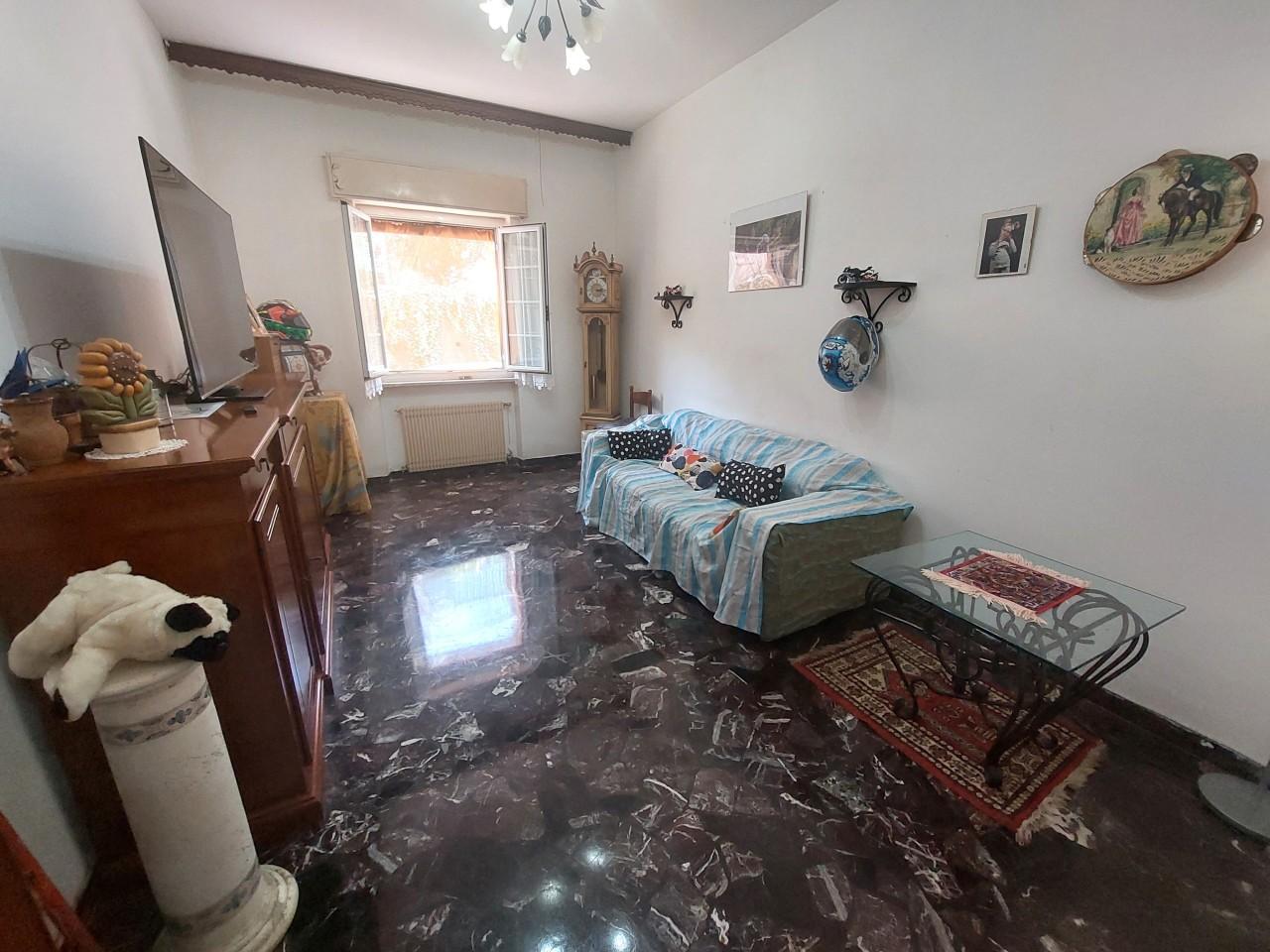 Vendita Esavani, Serra Ricco foto