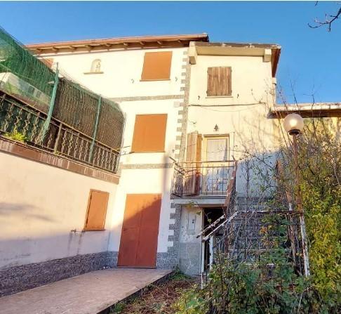Vendita Pentavani, Montoggio foto