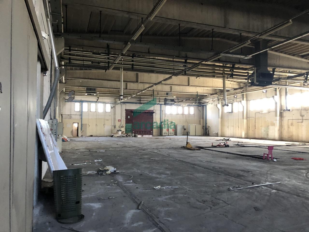 Affitto Industriale, Modugno foto
