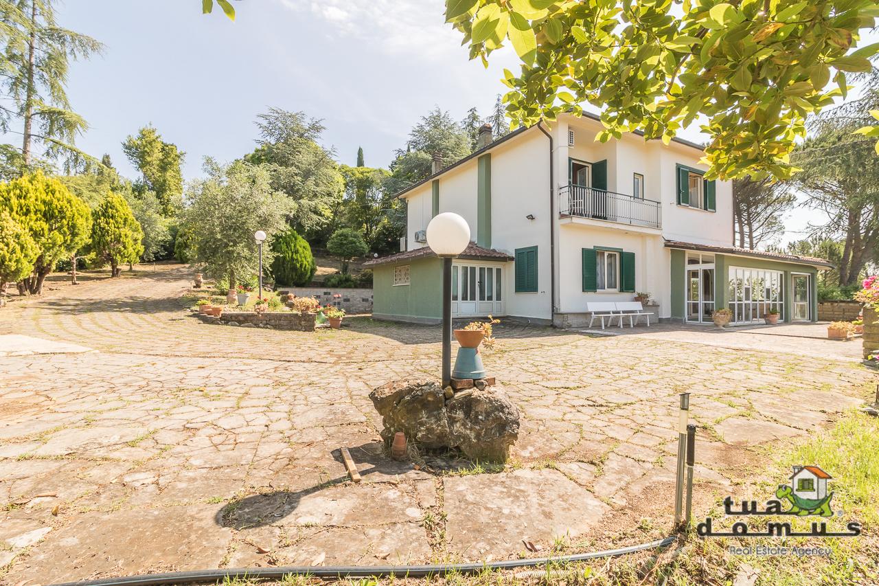 Vendita Multivani, Sutri foto