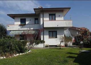 Vendita Eptavani, Forte dei Marmi Vendita Eptavani, Forte dei Marmi