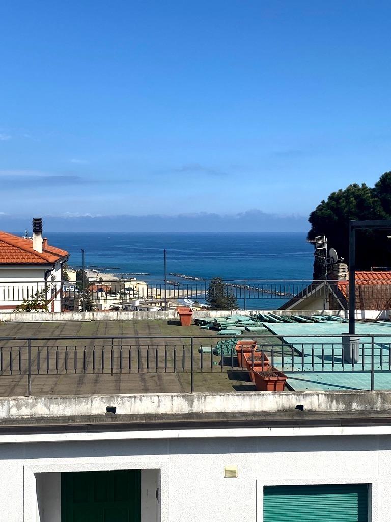 Vendita Quadrivani, Taggia foto
