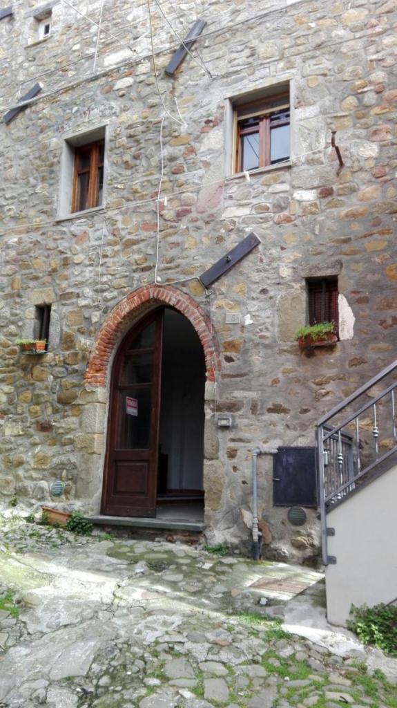 Vendita Bivani, Luni foto