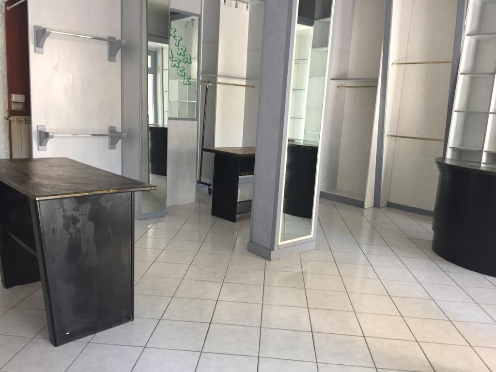 Affitto Capannone , Carrara foto