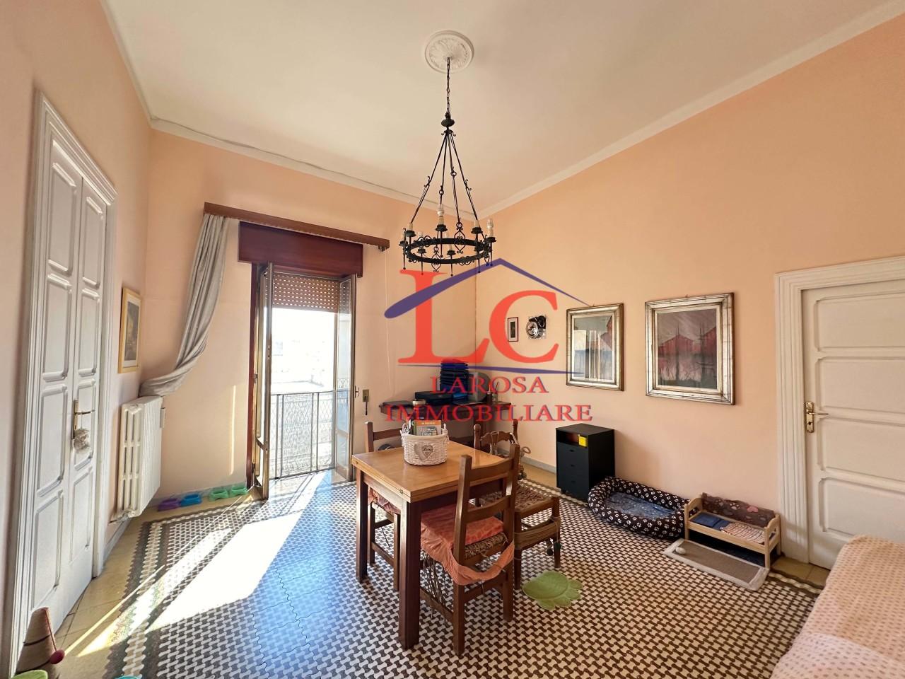 Vendita Esavani, Cavallino foto