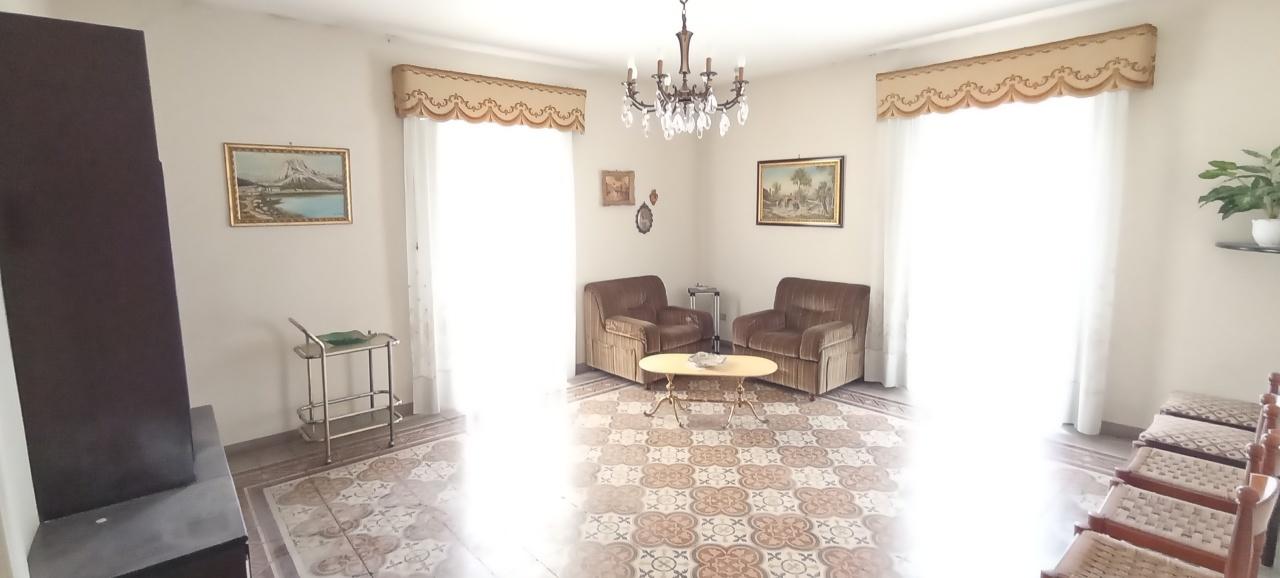 Vendita Pentavani, Ragusa foto