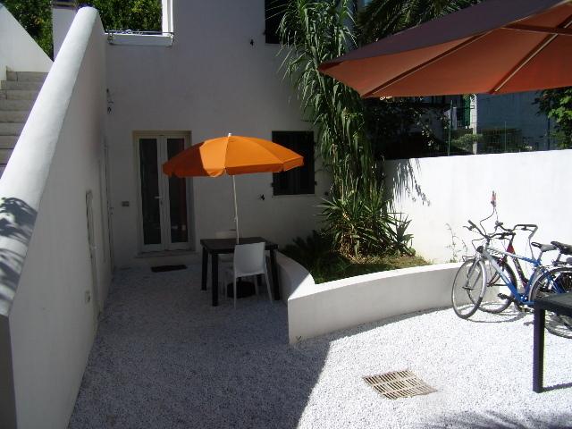Vendita Eptavani, Carrara foto