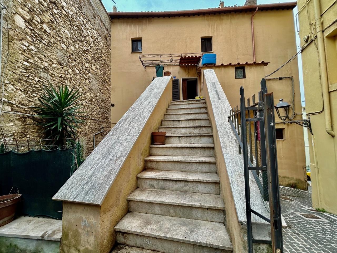 Vendita Esavani, Marcellina foto