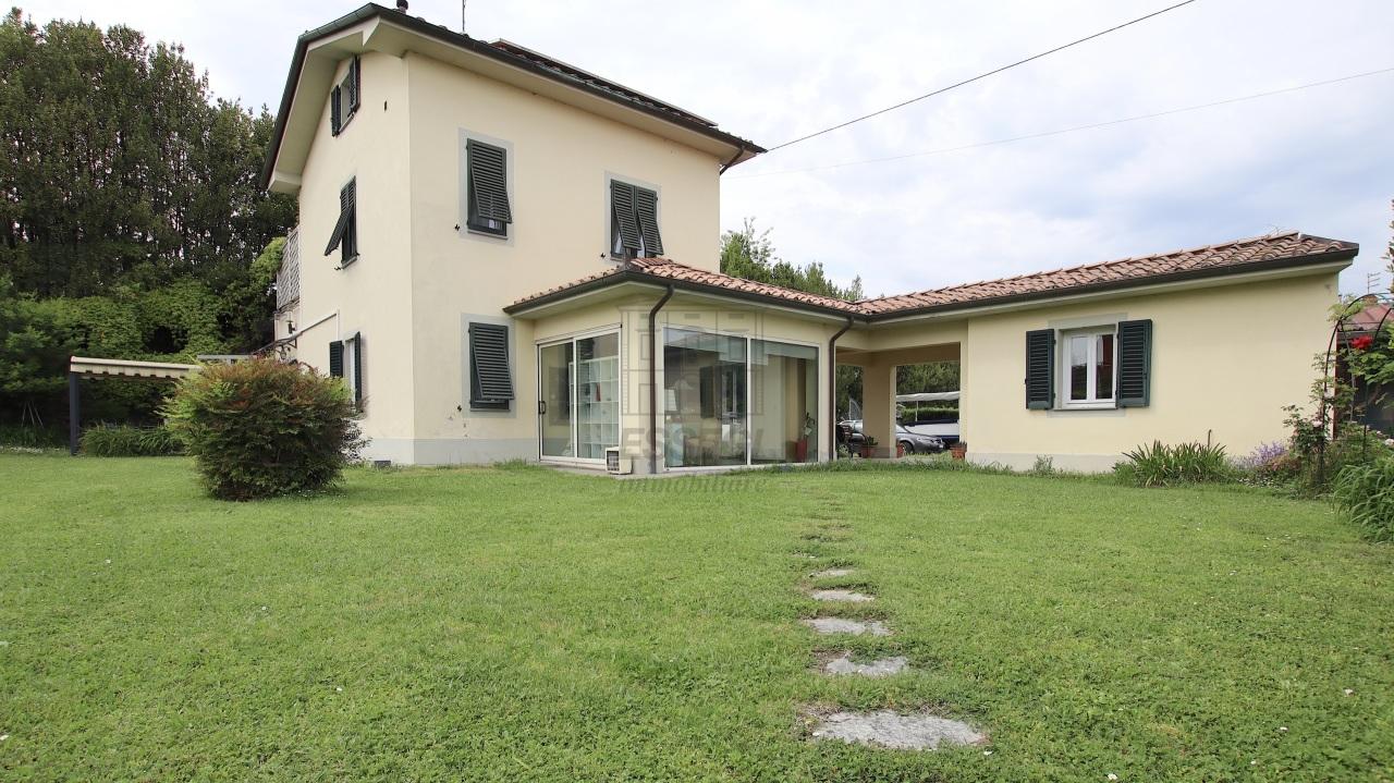 Vendita Esavani, Lucca foto