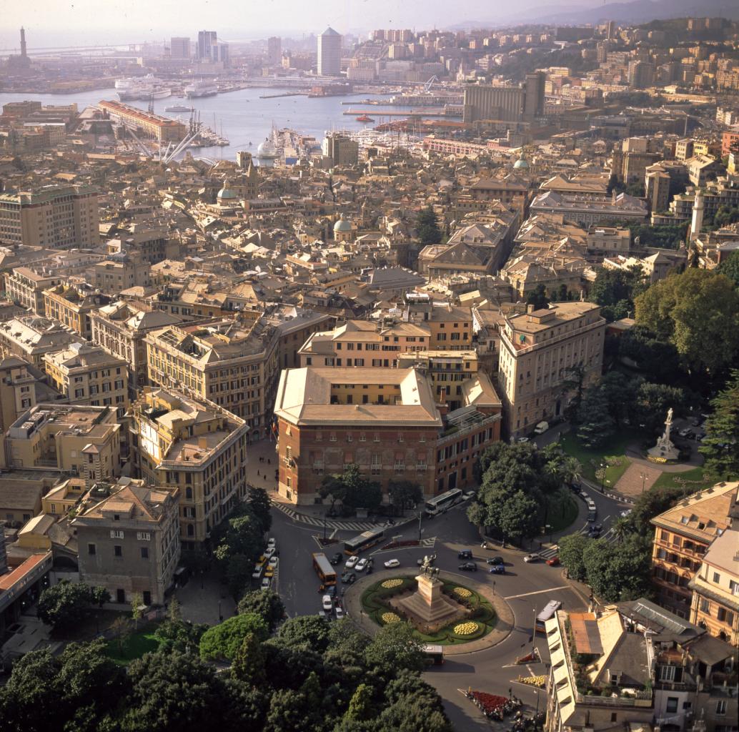 Affitto Quadrivani, Genova foto