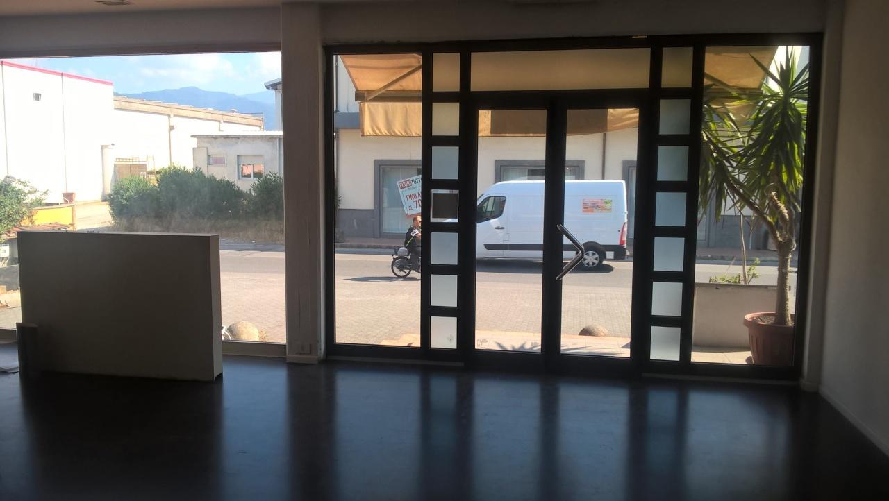 Affitto Capannone , Carrara foto