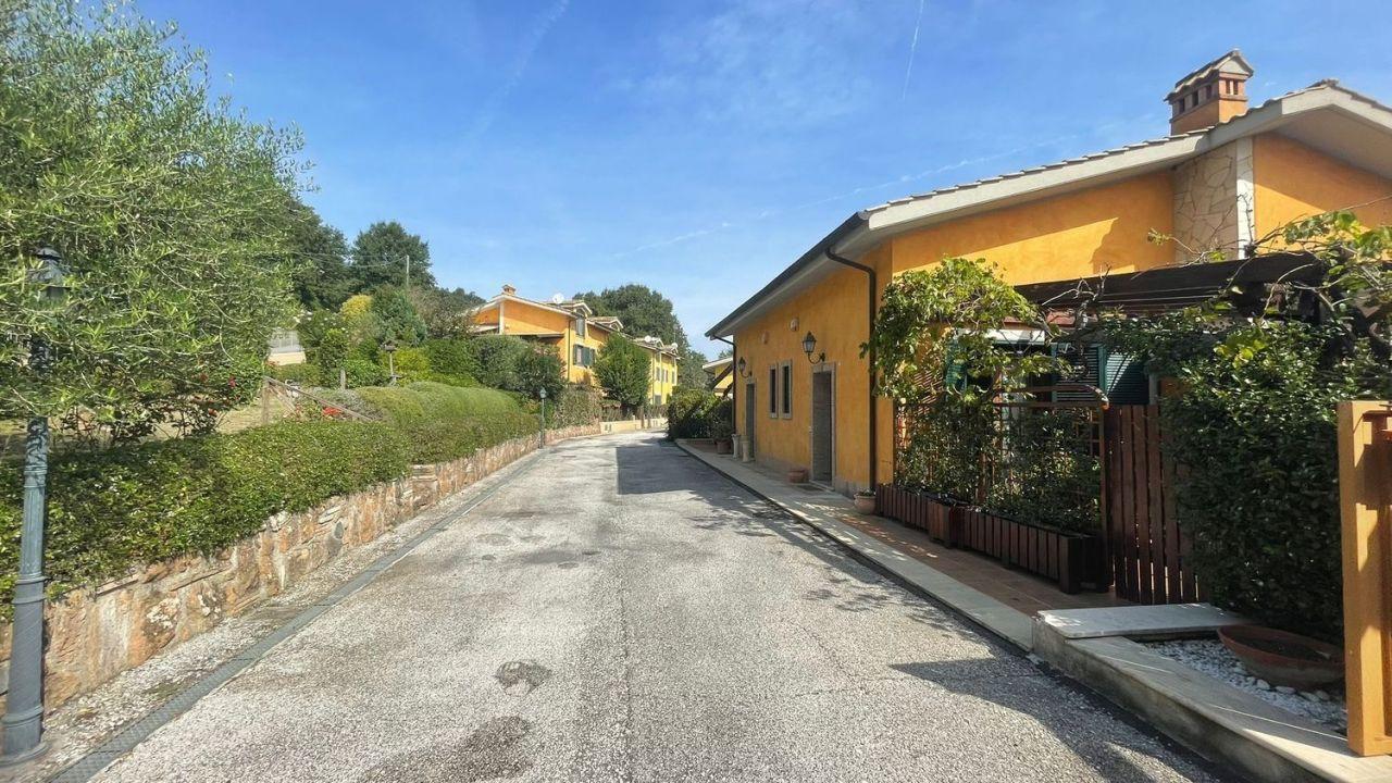 Vendita Quadrivani, Roma foto