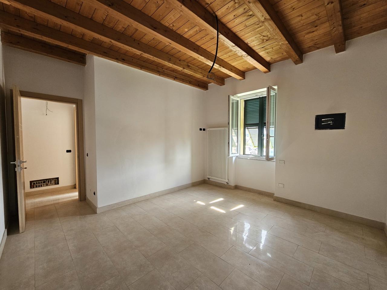 Vendita Pentavani, Sarzana foto
