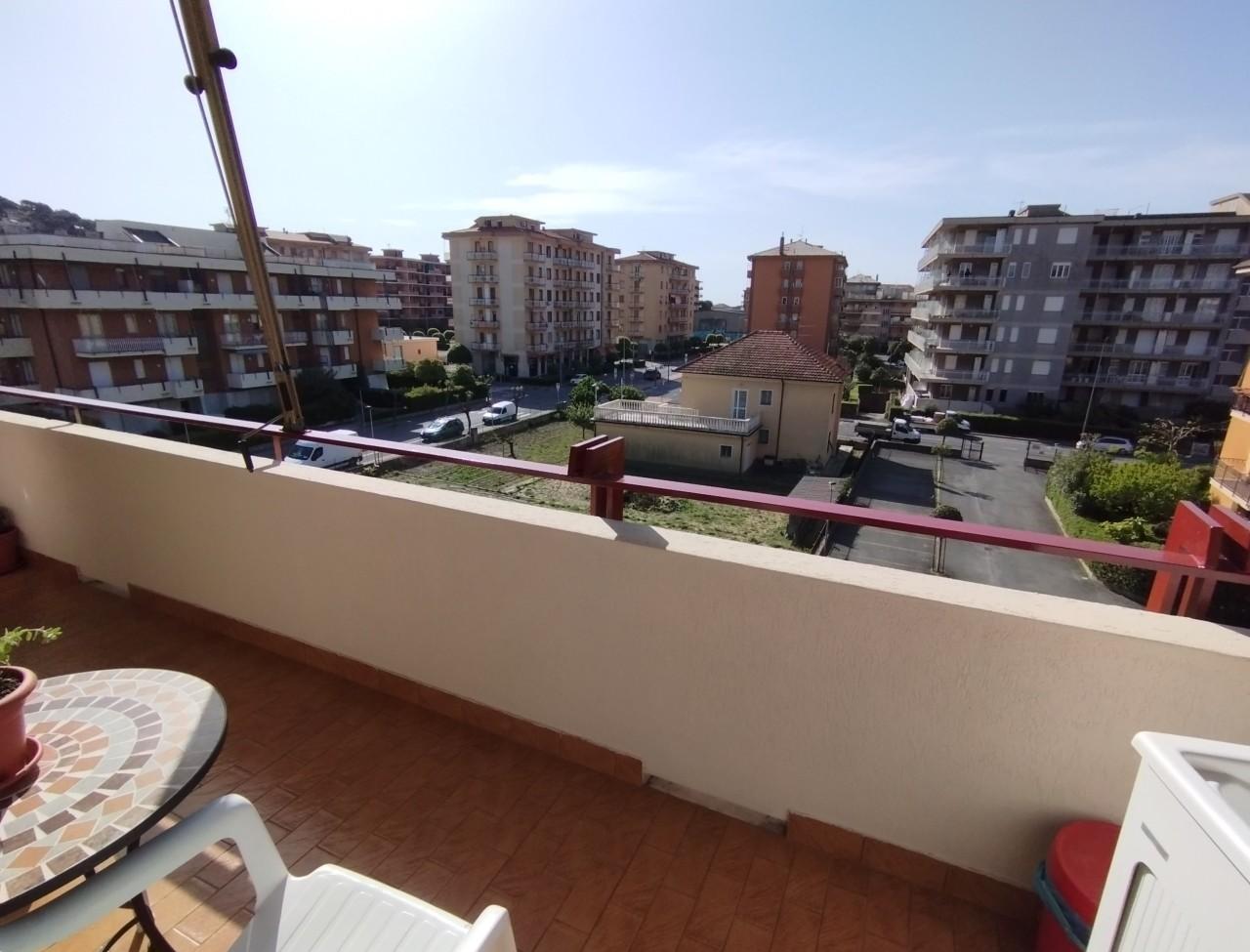 Vendita Trivani, Andora foto