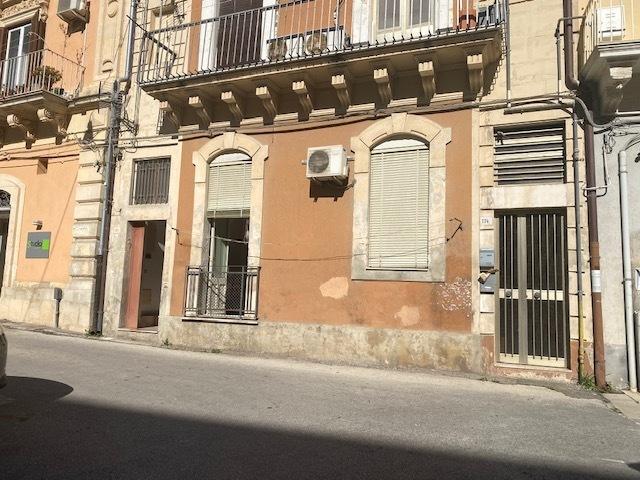 Vendita Trivani, Modica foto