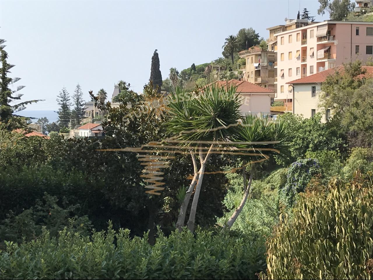 Vendita Bivani, Sanremo foto