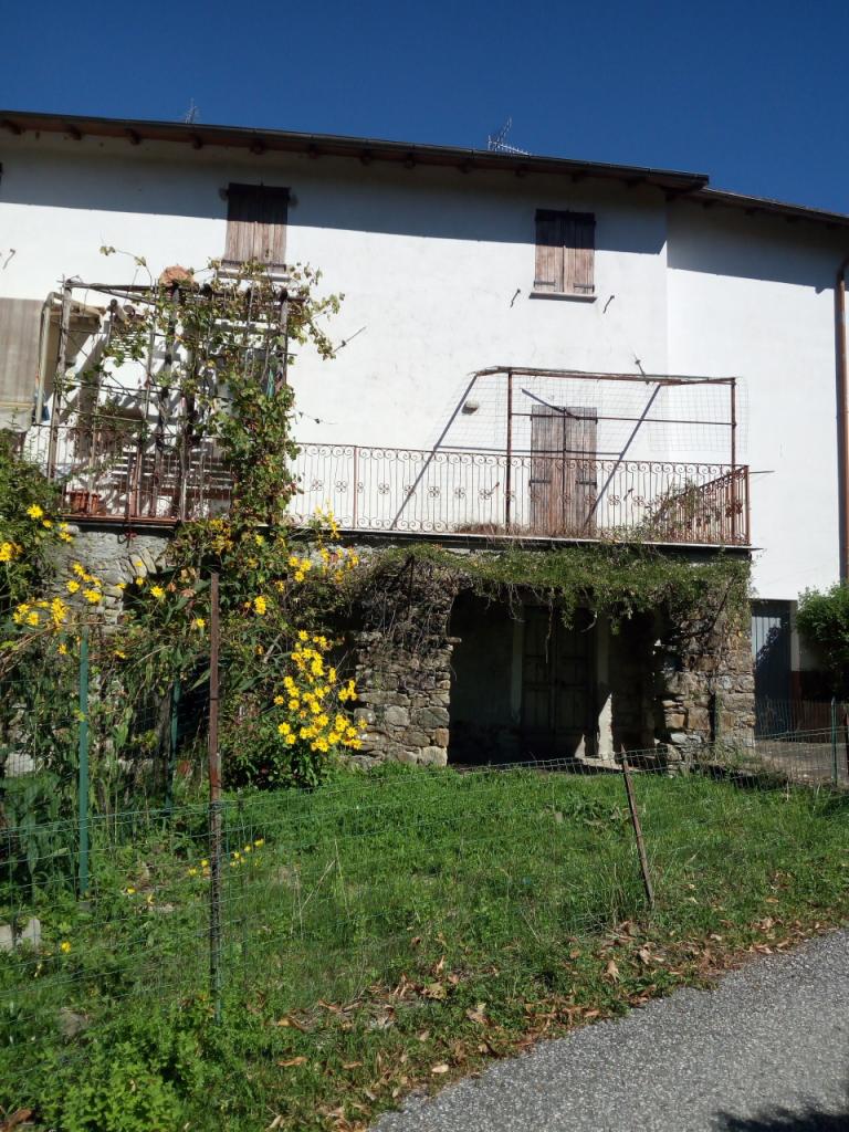 Vendita Quadrivani, Beverino foto