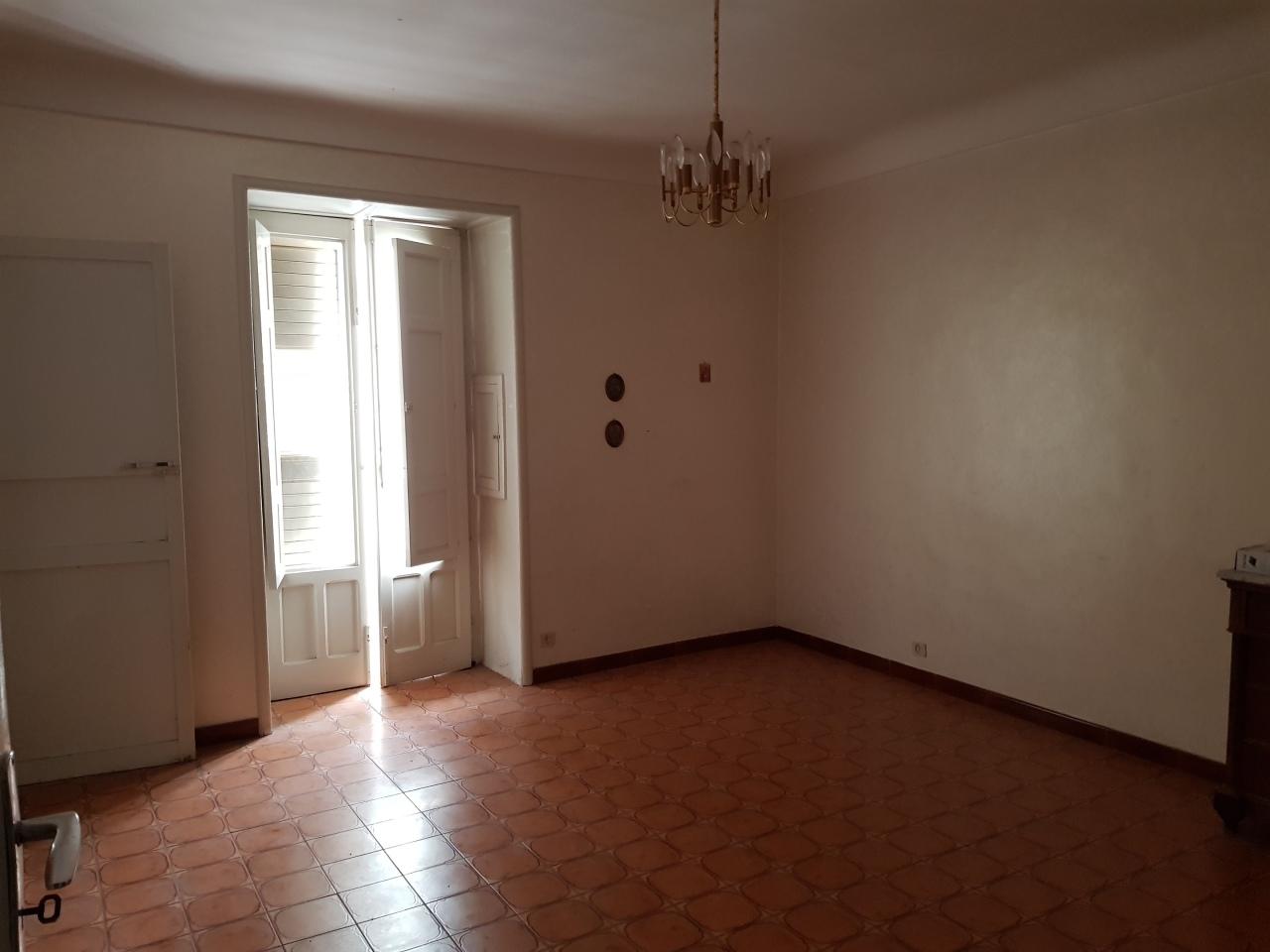 Vendita Eptavani, Ragusa foto