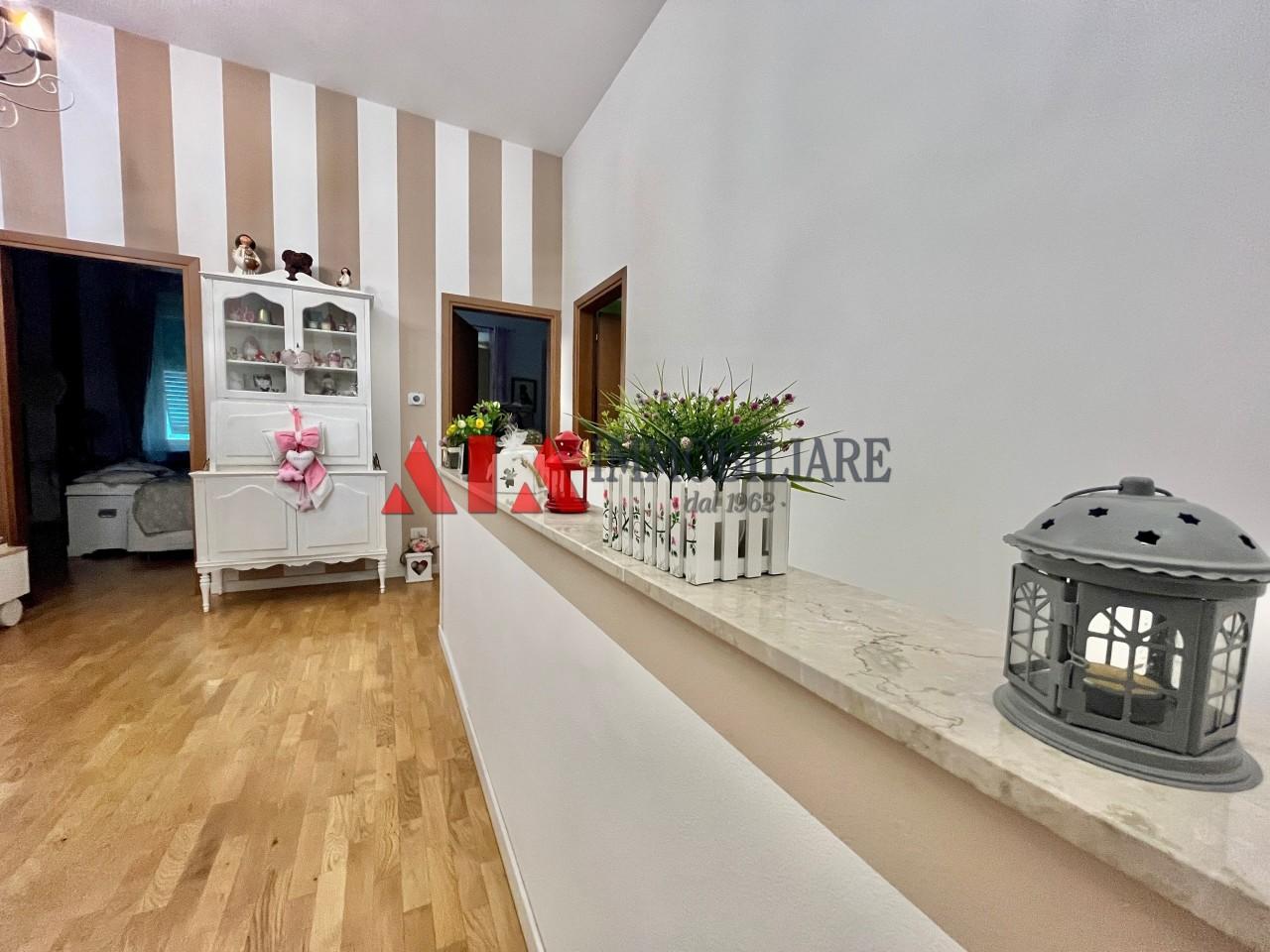 Vendita Esavani, Pontedera foto
